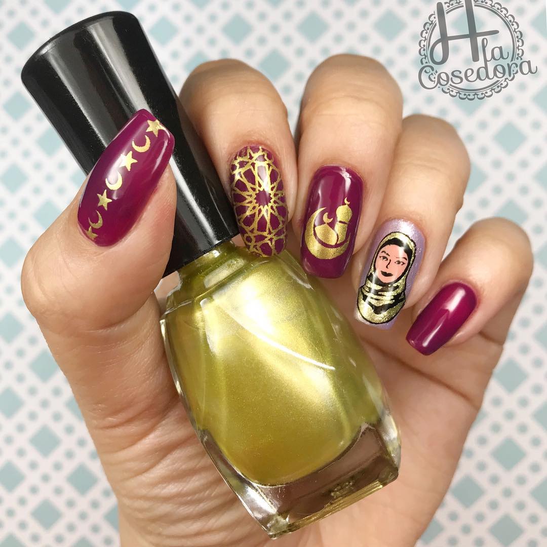Goldy Thursday - Dorado - hlacosedora - Placa Stamping - Esmalte Stamping - Kit Stamping - cuidado manos - cuidado uñas