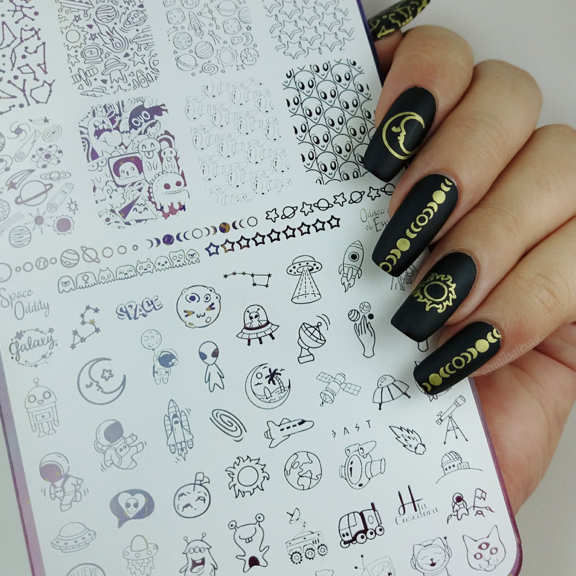 Odisea en el Espacio - hlacosedora - Placa Stamping - Esmalte Stamping - Kit Stamping - cuidado manos - cuidado uñas